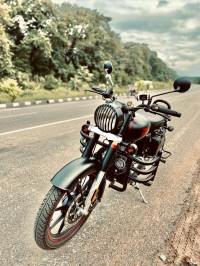 Royal Enfield Bullet Standard 350