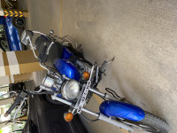 Bajaj Avenger 200 DTS-i