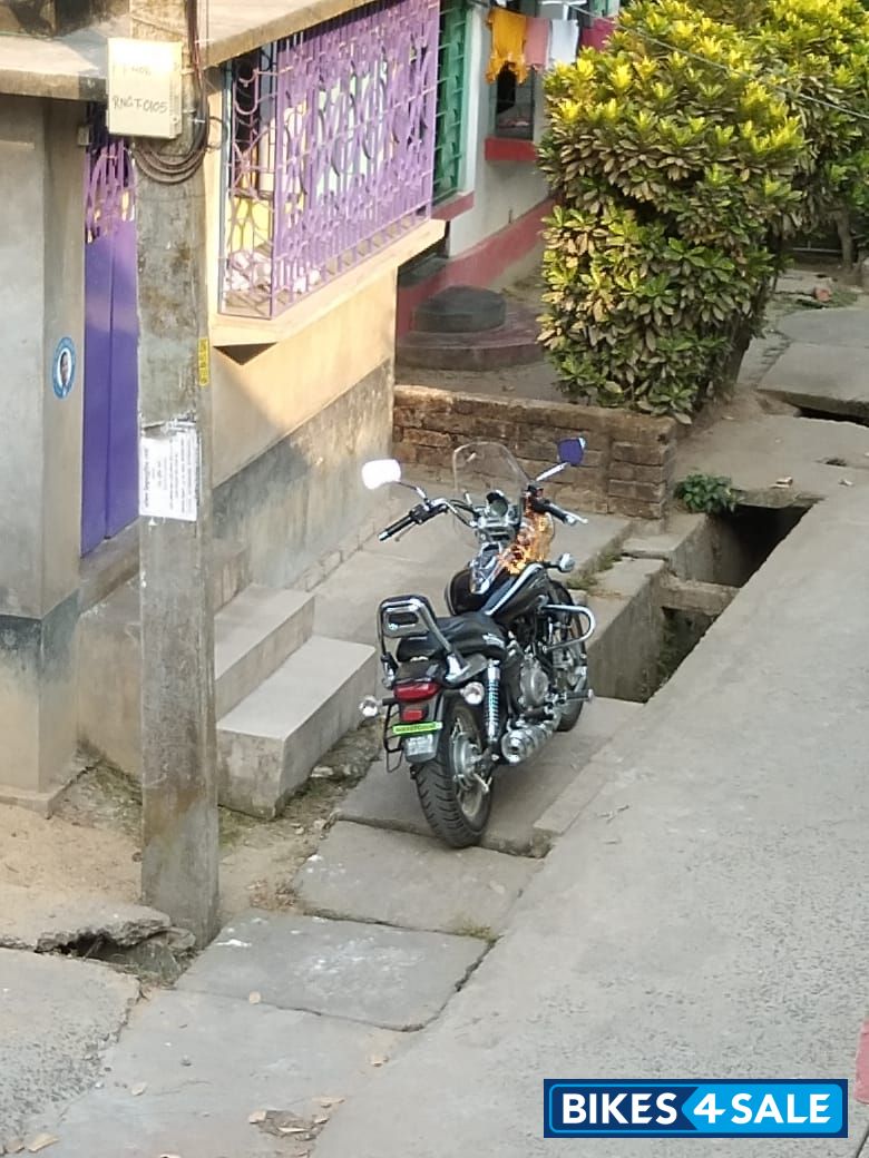 Bajaj Avenger Cruise 220 BS6