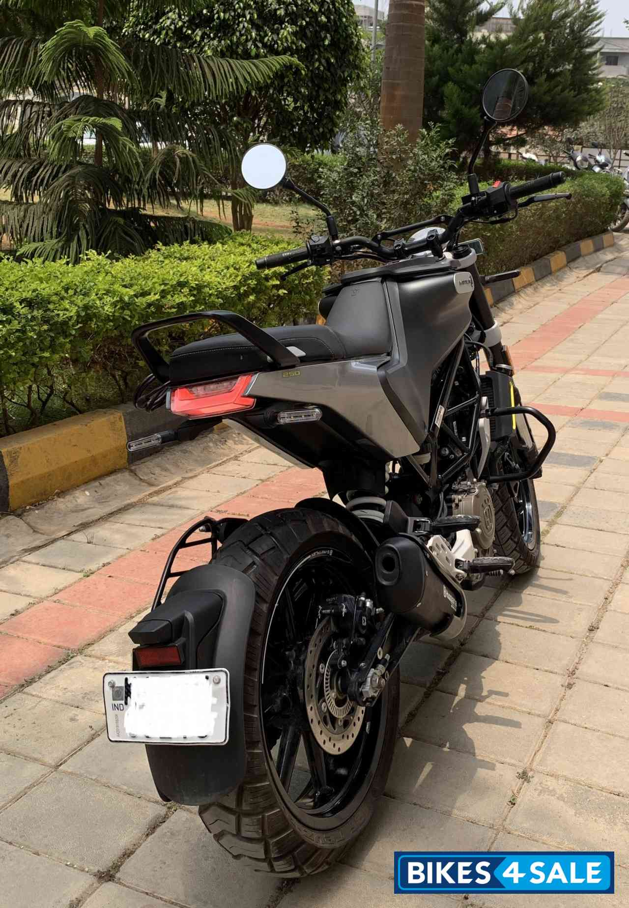 Husqvarna Svartpilen 250 2020