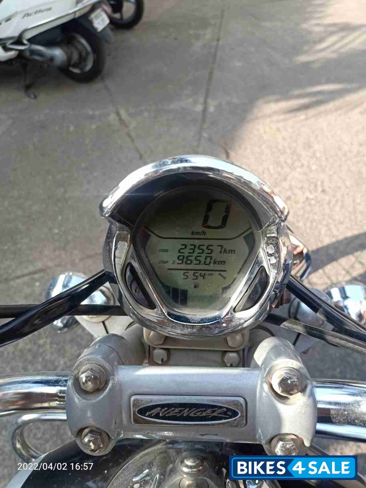 Bajaj Avenger Cruise 220