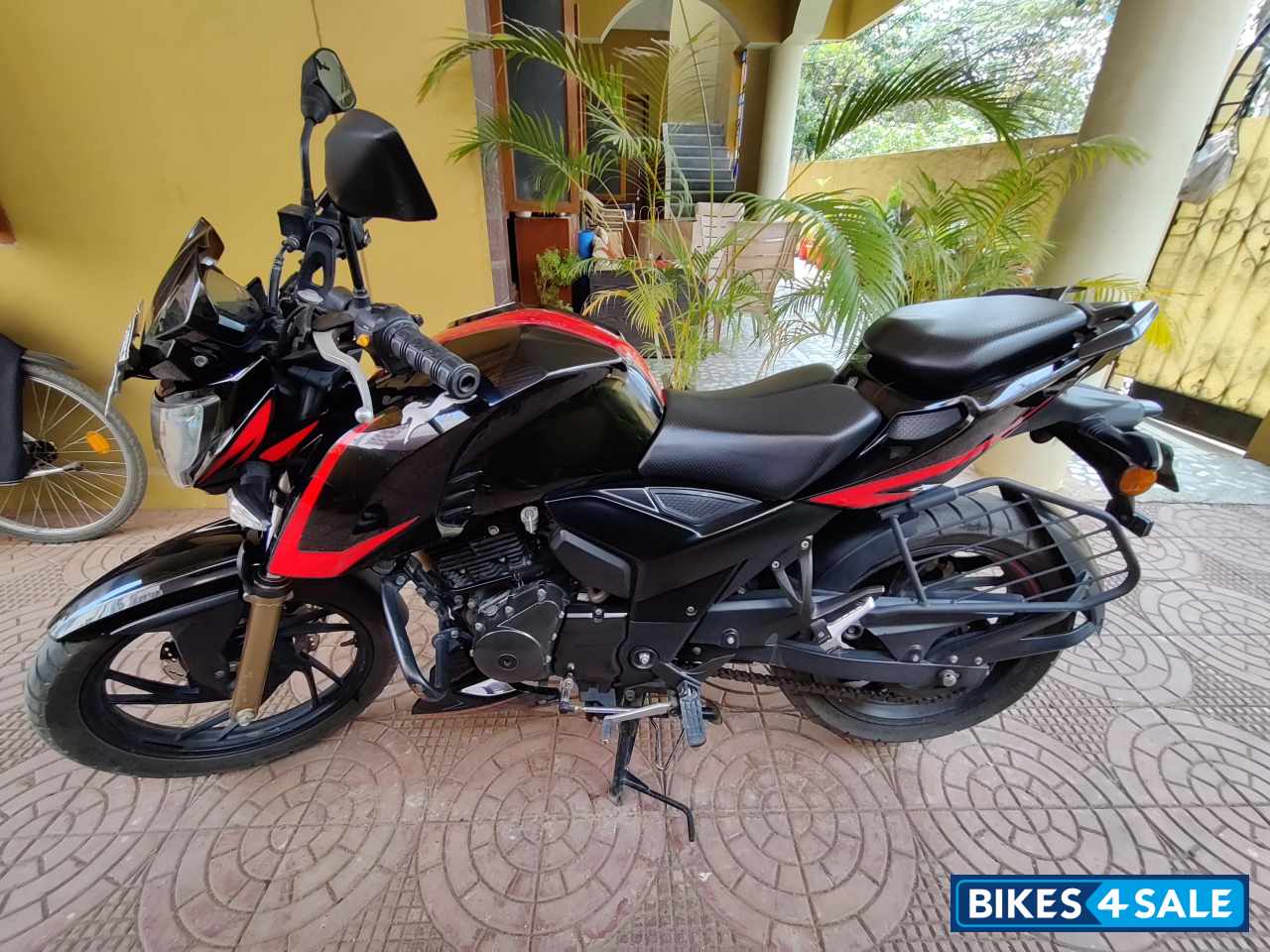 TVS Apache RTR 200 4V ABS Race Edition 2.0