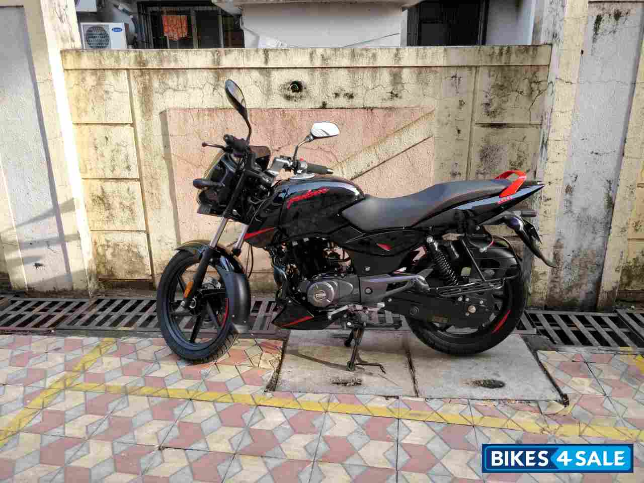 Bajaj Pulsar 150 DTSi Bajaj Pulsar 150 DTSi
