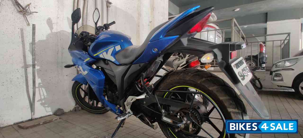 Suzuki Gixxer SF Suzuki Gixxer SF