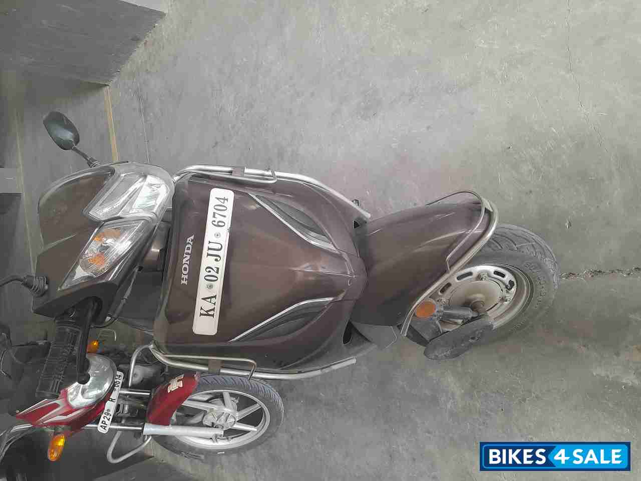 Brown Honda Activa 5G