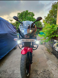 Bajaj Pulsar 220F 2015 Model