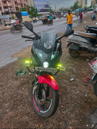 Bajaj Pulsar 220F