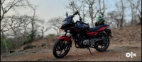 Bajaj Pulsar 220F
