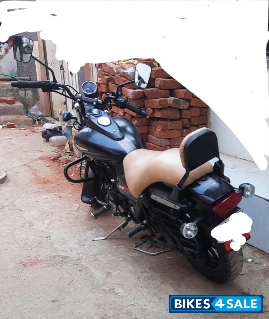 Bajaj Avenger Street 220