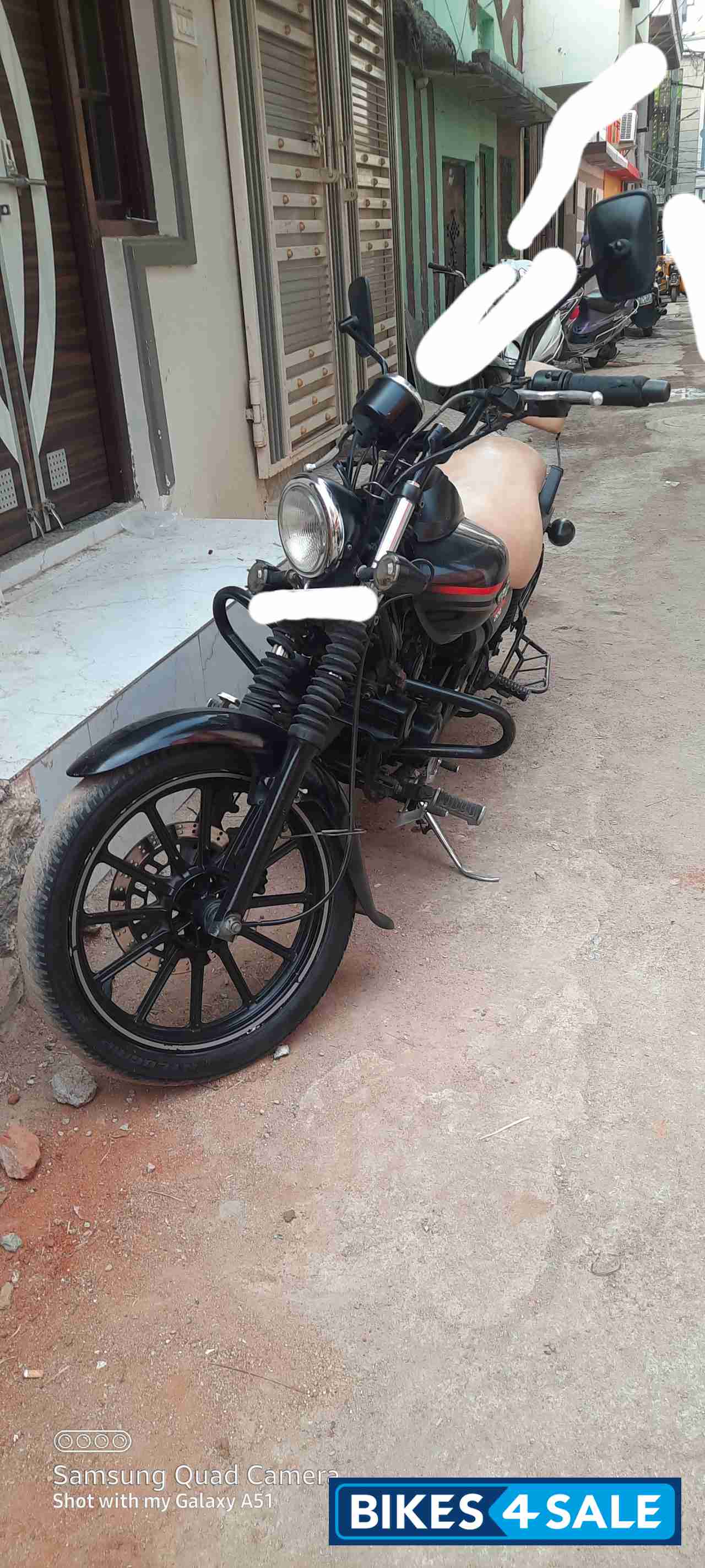 Bajaj Avenger Street 220