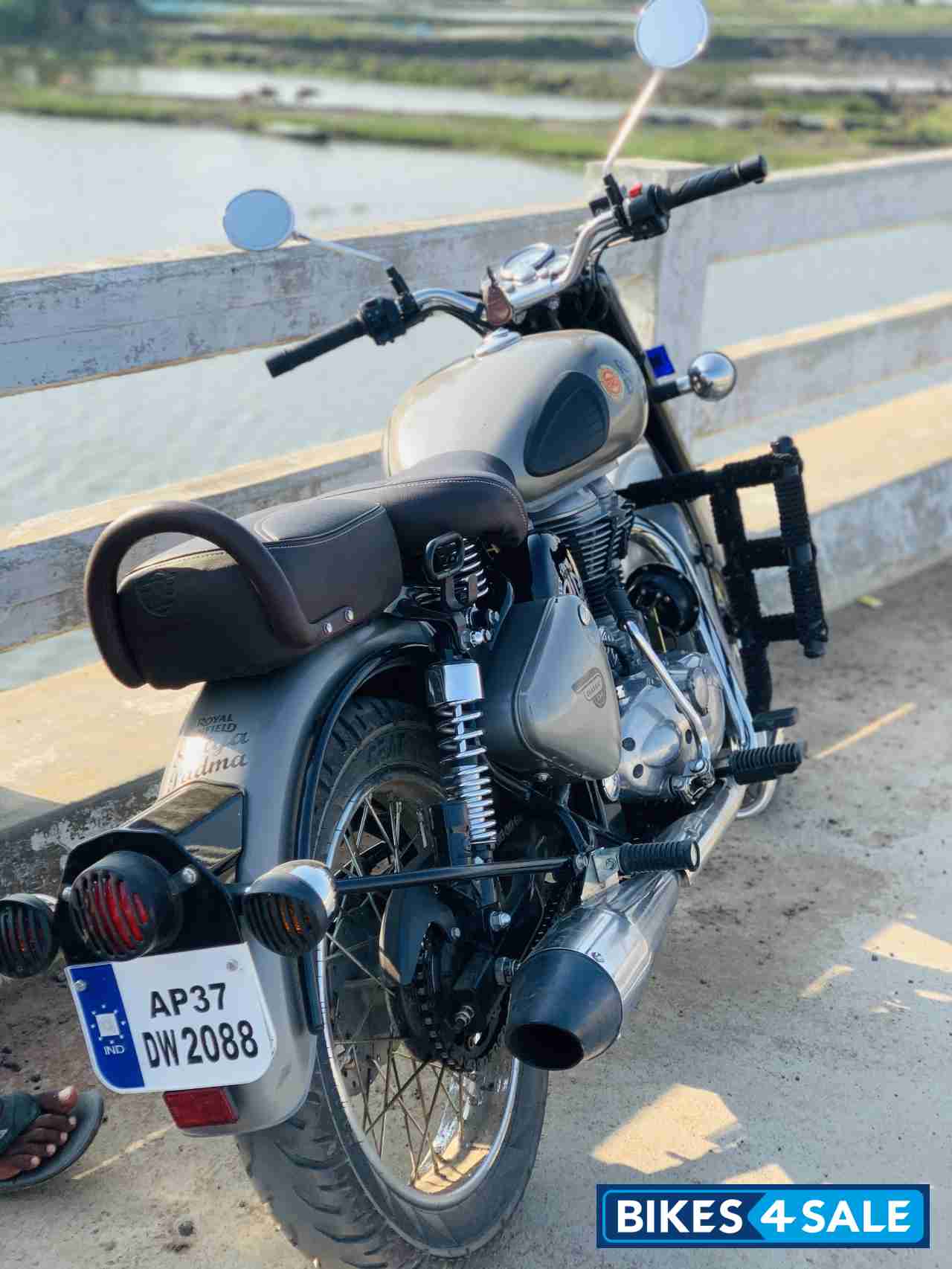 Royal Enfield Classic Gunmetal Grey