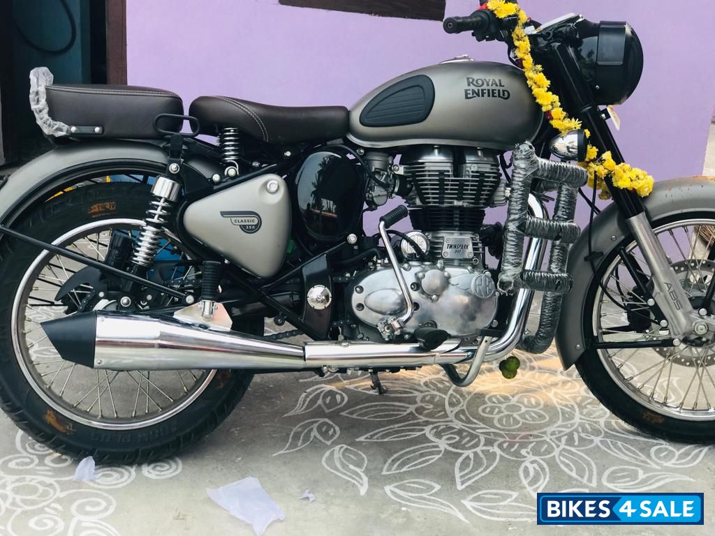 Royal Enfield Classic Gunmetal Grey