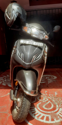 Grey Honda Activa 5G