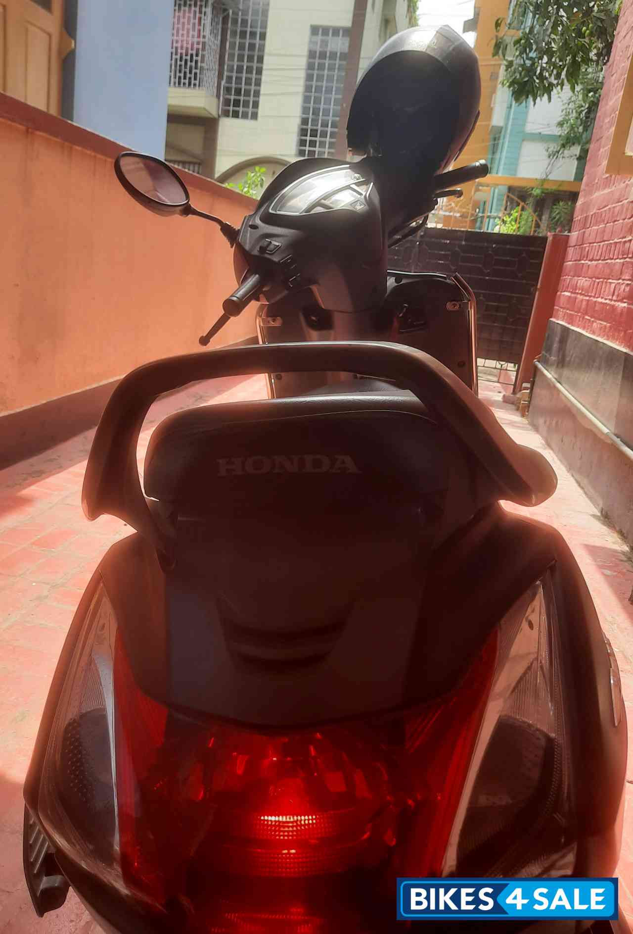 Grey Honda Activa 5G