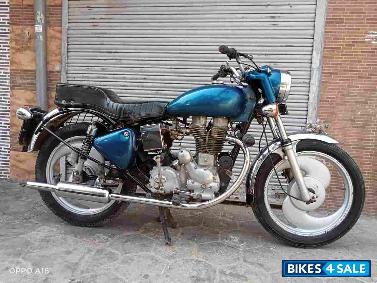 Blue Royal Enfield Bullet 350