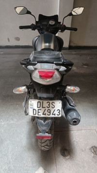 Pearl White TVS Apache RTR 160