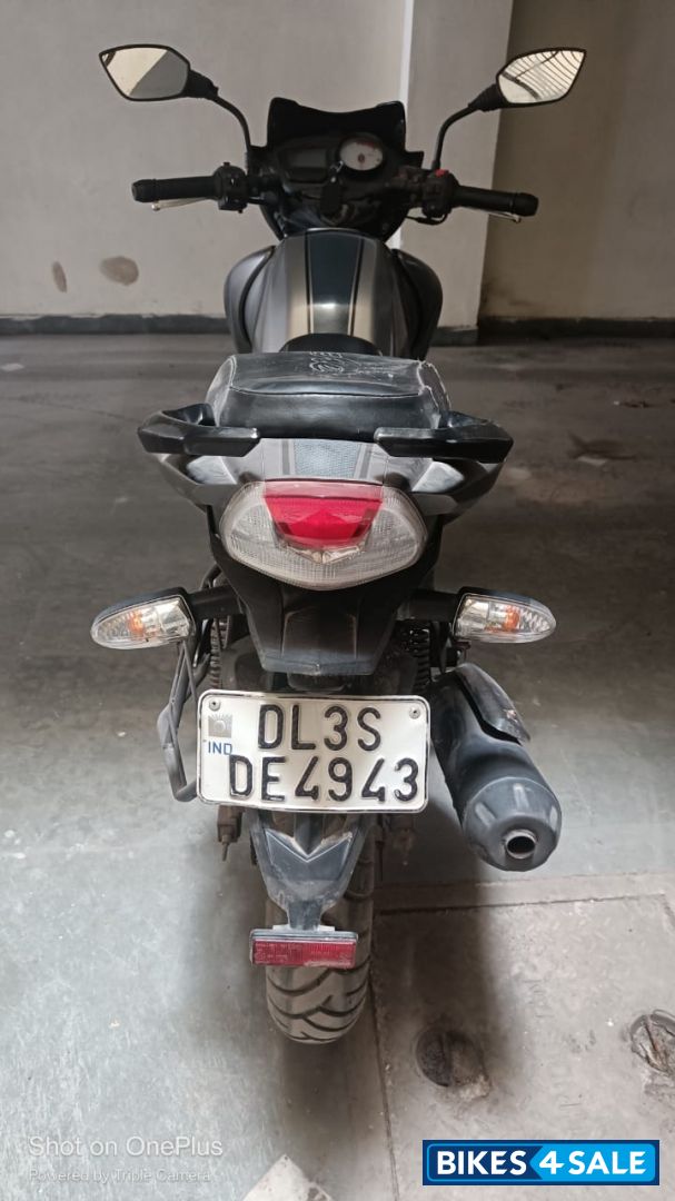 Pearl White TVS Apache RTR 160