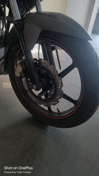 Pearl White TVS Apache RTR 160