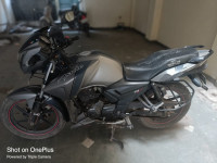 Pearl White TVS Apache RTR 160