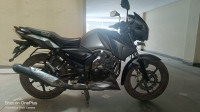 Pearl White TVS Apache RTR 160