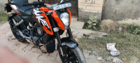 KTM Duke 200