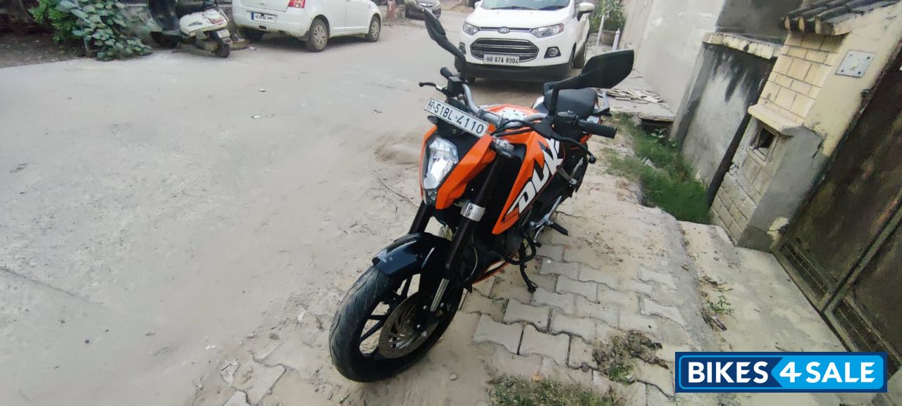 KTM Duke 200