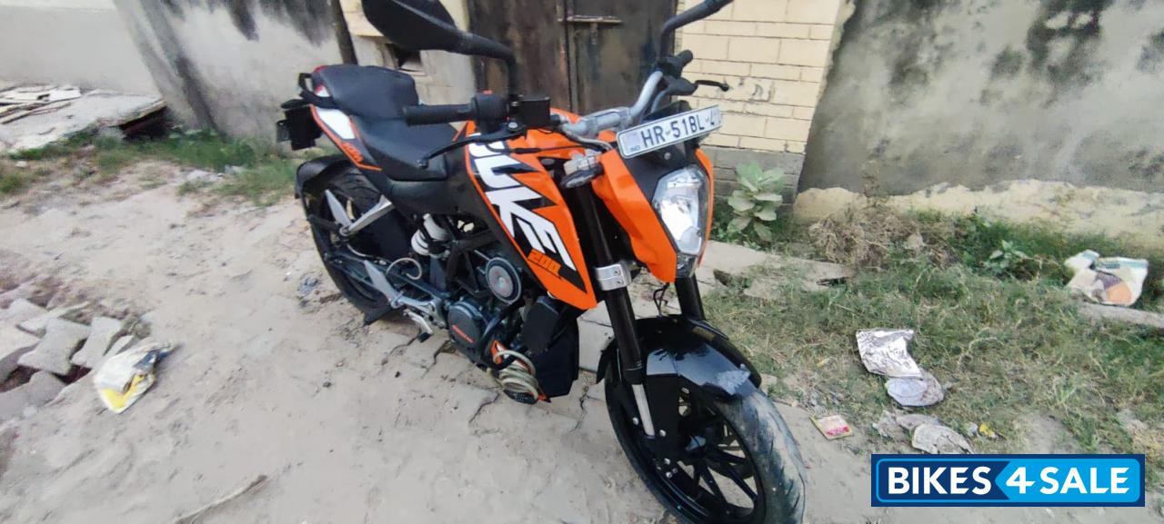 KTM Duke 200