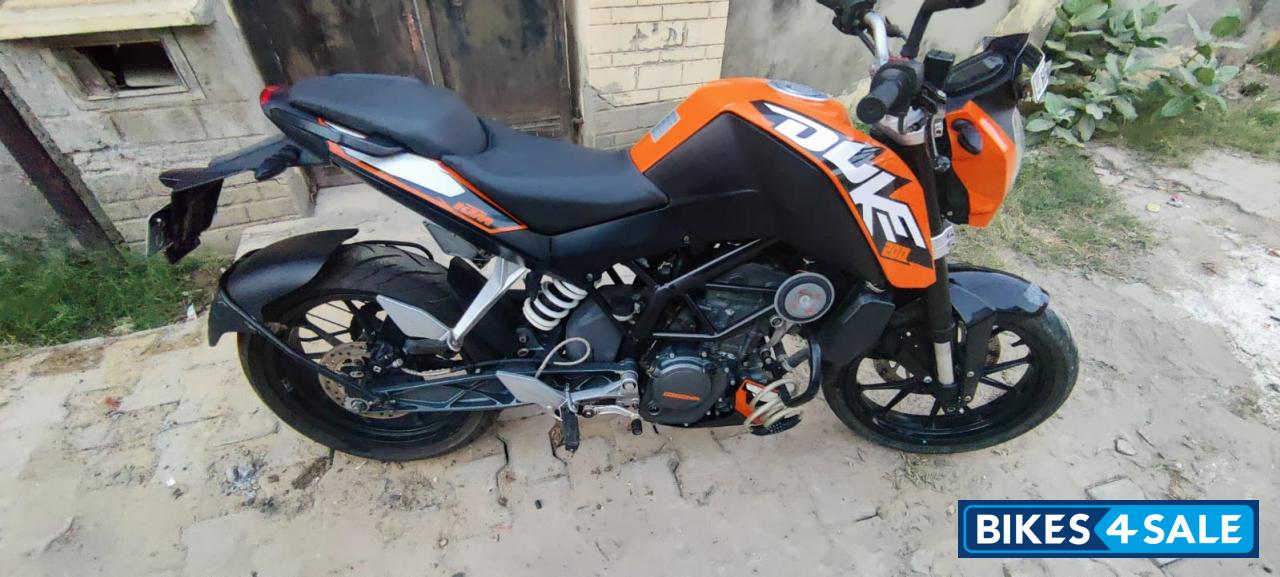KTM Duke 200