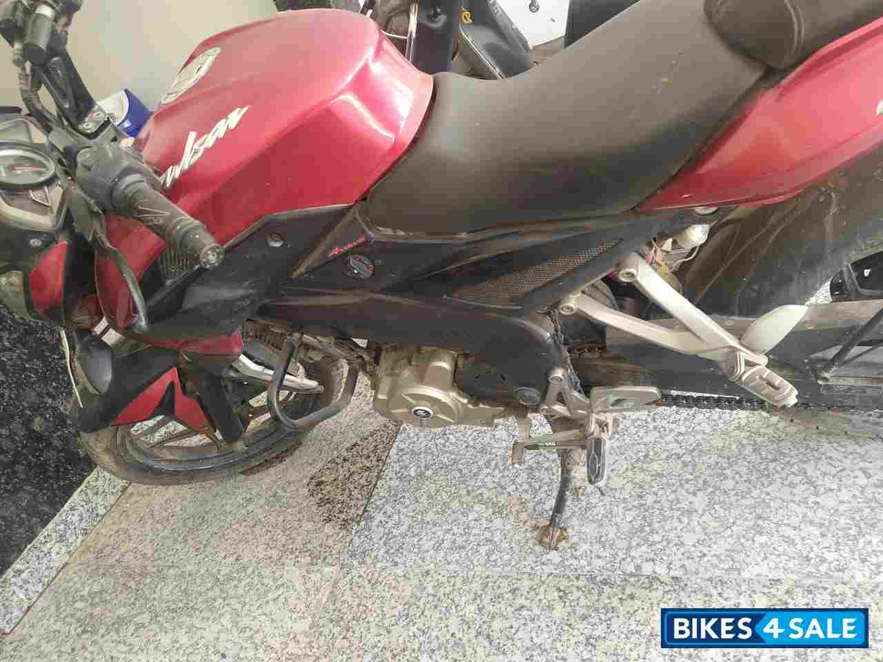 Bajaj Pulsar 200 NS