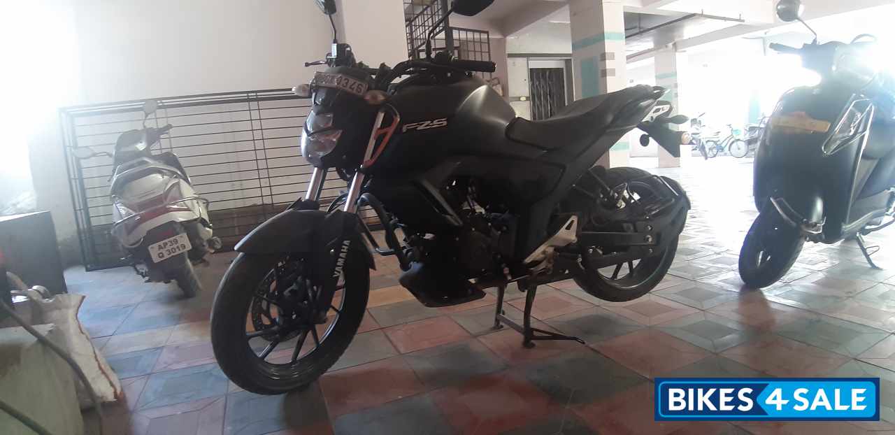 Yamaha FZ-S FI V3 BS6