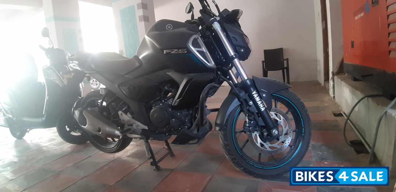 Yamaha FZ-S FI V3 BS6