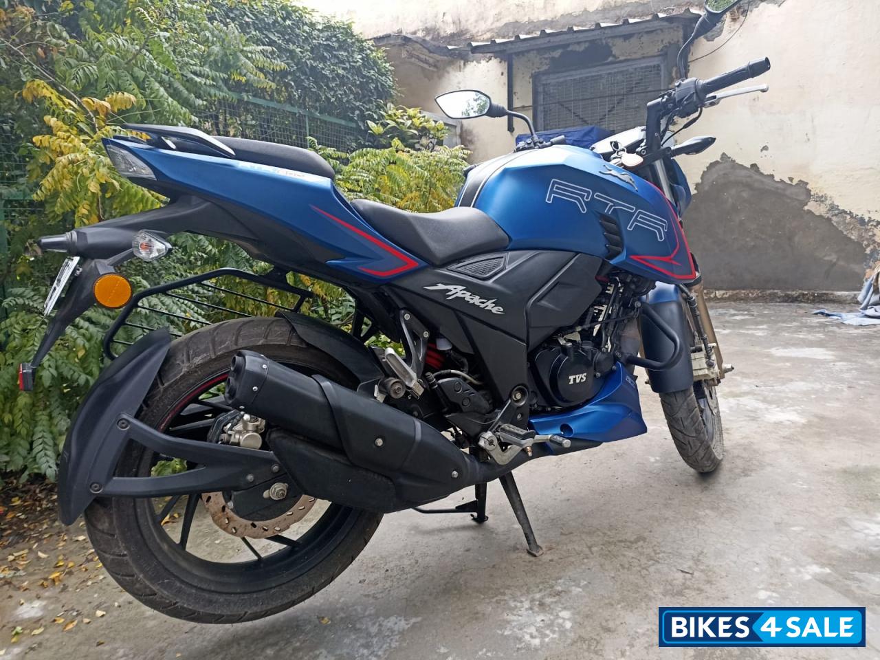 Blue TVS Apache RTR 200 4V ABS