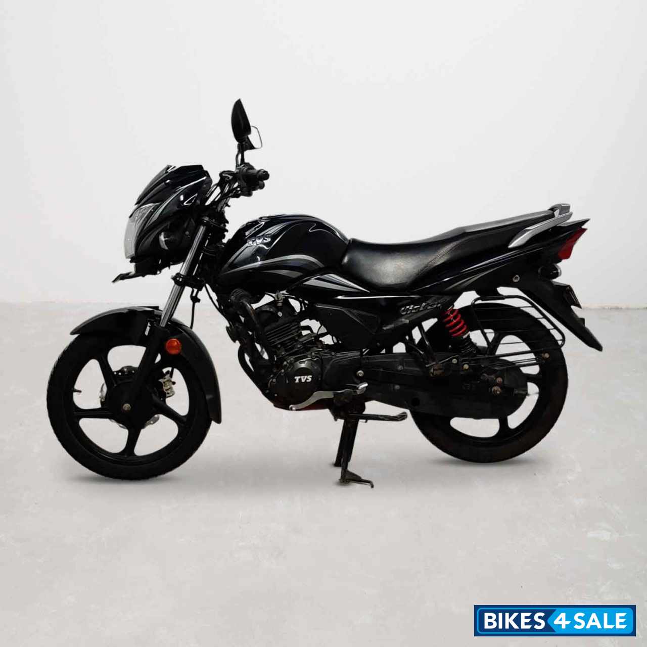 TVS Victor