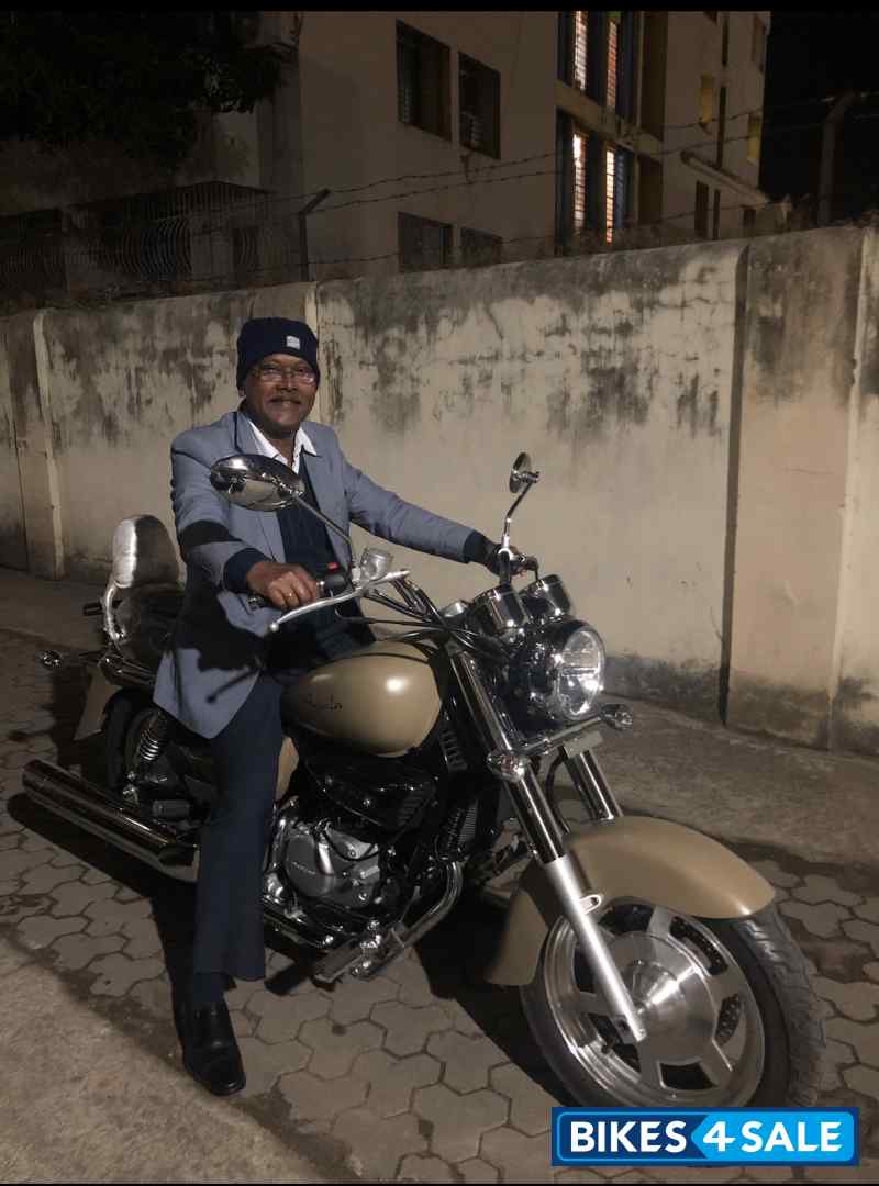 Hyosung Aquila GV250