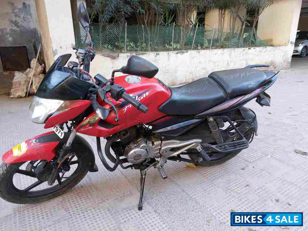 Bajaj Pulsar 135LS