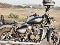 Royal Enfield Meteor 350 Stellar