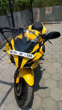 Yellow Bajaj Pulsar RS 200 ABS