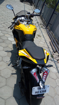 Yellow Bajaj Pulsar RS 200 ABS