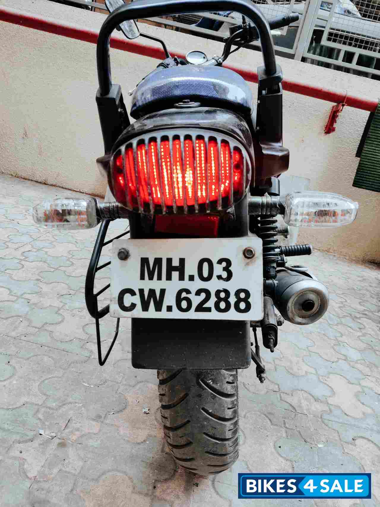 Bajaj Avenger Street 150