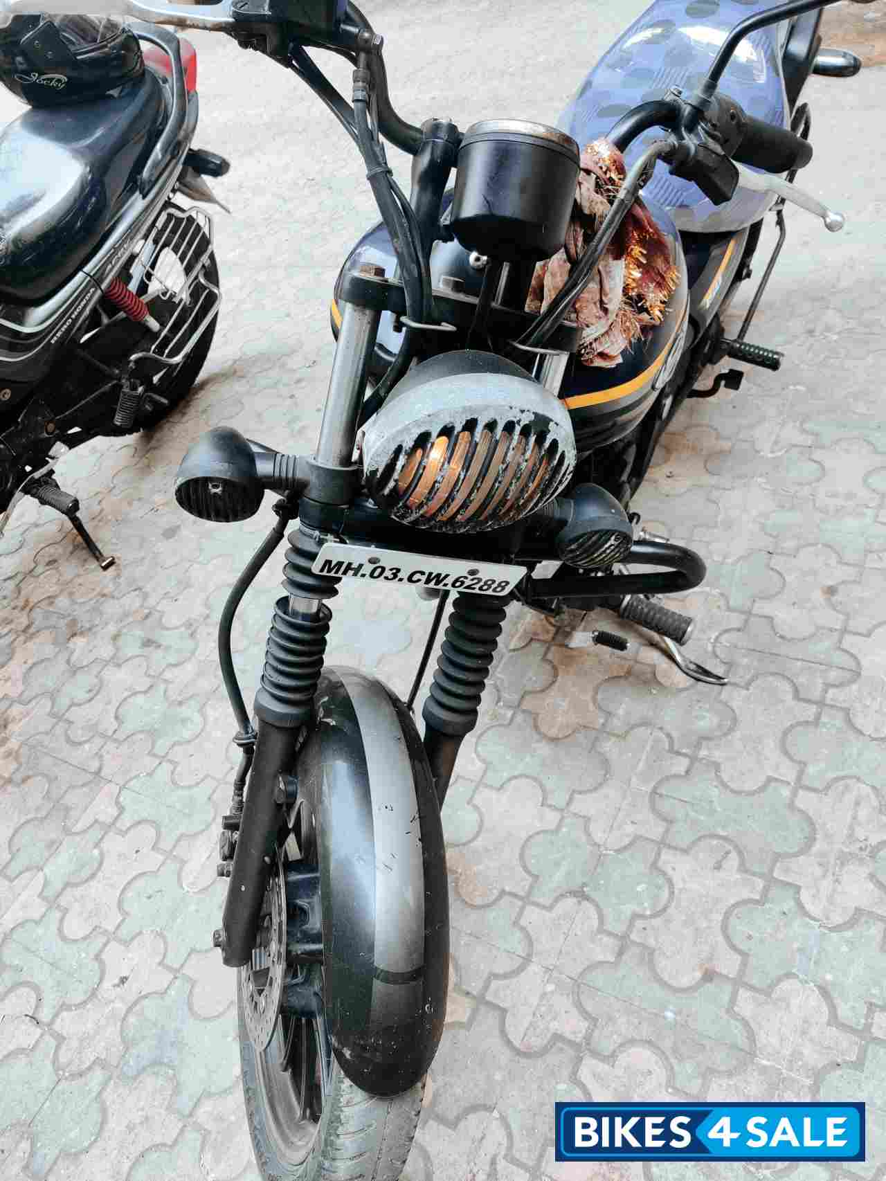 Bajaj Avenger Street 150