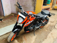 KTM Duke 200