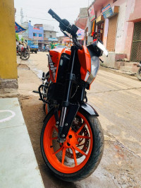 KTM Duke 200