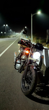 Ravishing Red Royal Enfield Interceptor 650 Twin