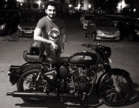 Royal Enfield Classic Stealth Black