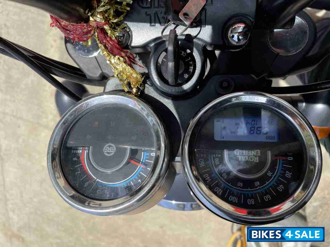 Red Royal Enfield Thunderbird X 350