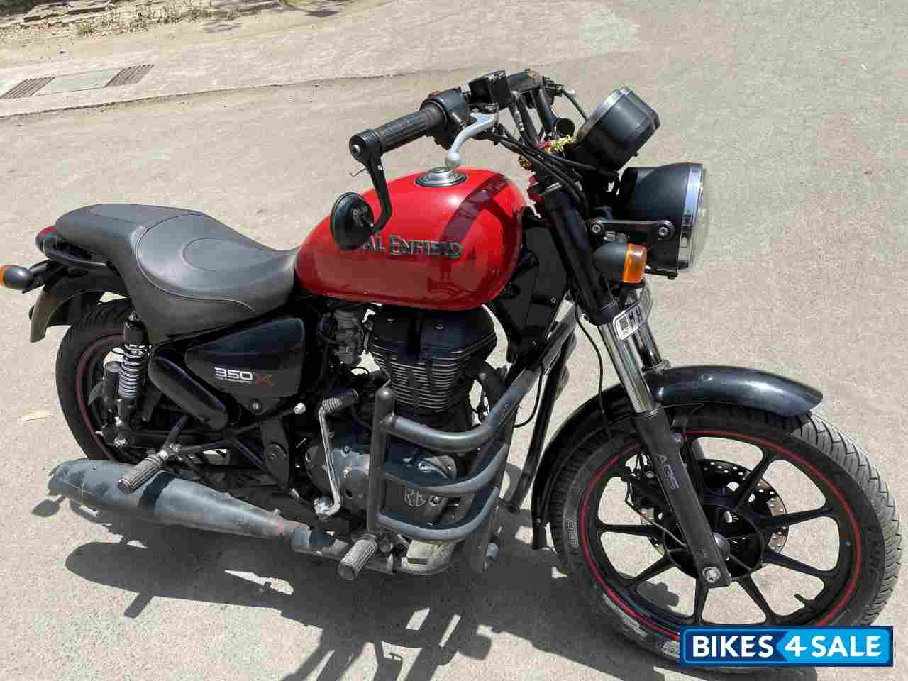 Red Royal Enfield Thunderbird X 350