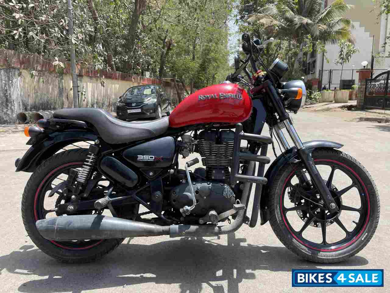 Red Royal Enfield Thunderbird X 350