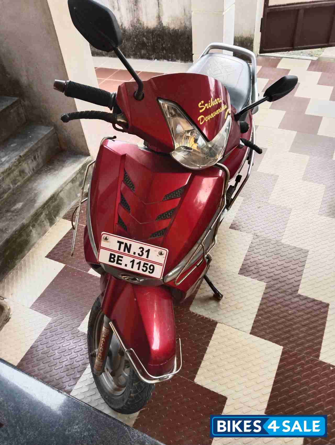 Mahindra Gusto 125