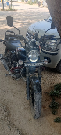 Matt Black Bajaj Avenger Street 220