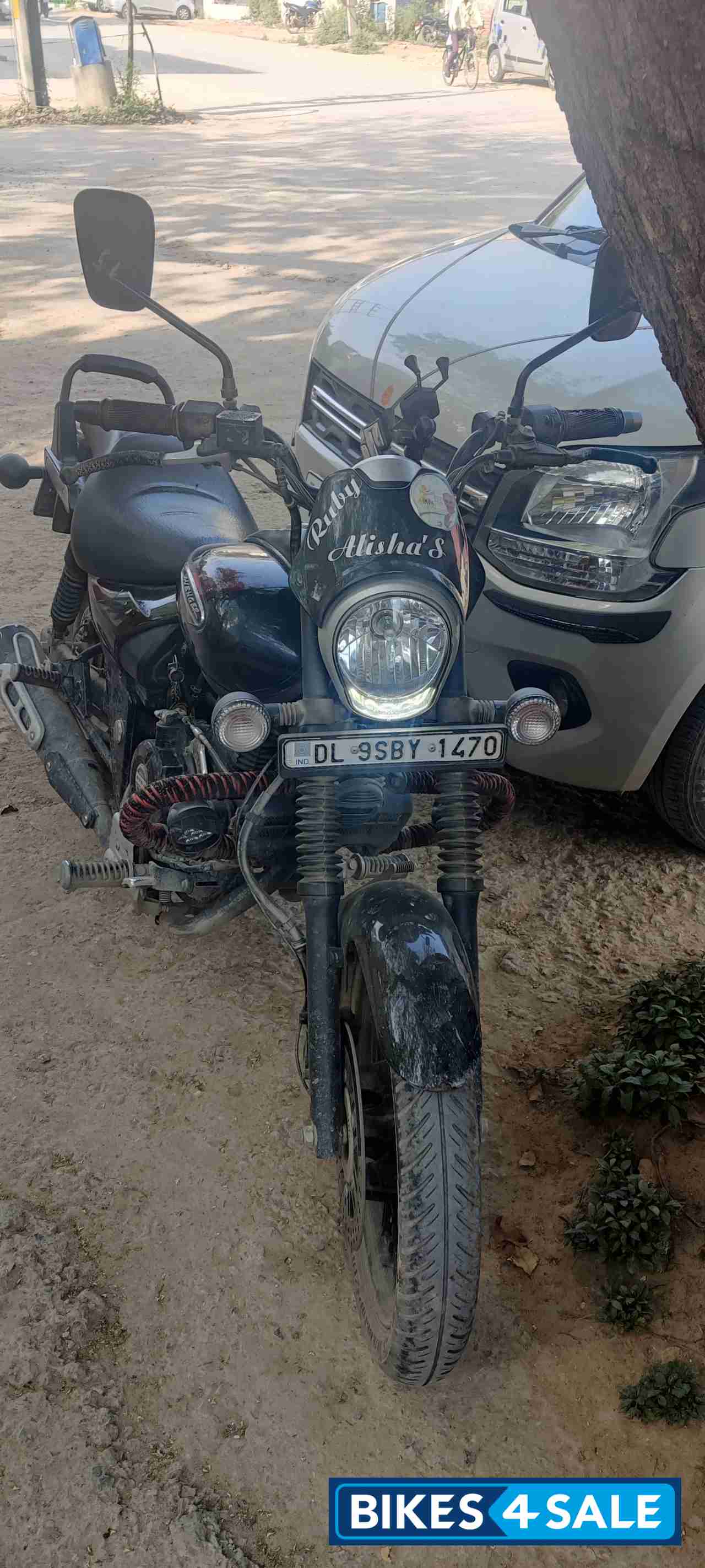 Matt Black Bajaj Avenger Street 220